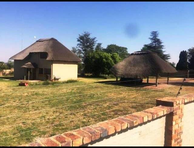 FARM FOR SALE IN MNANDI